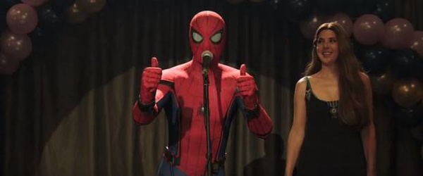Homem-Aranha longe da casa trailer