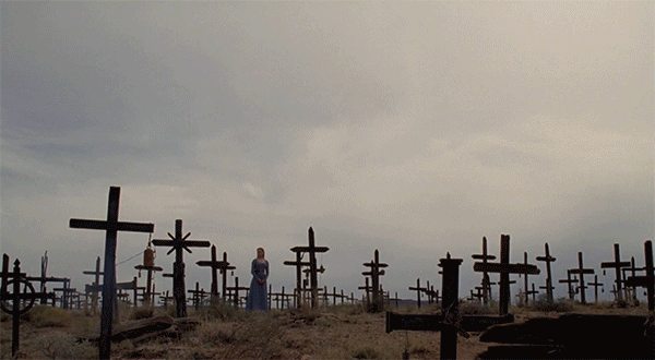 Dolores no cemitério