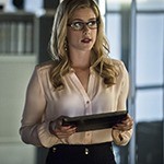 Esse artigo vai fazer você gostar de Felicity Smoak