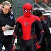 Homem-Aranha: Longe de Casa - Fotos mostram novo uniforme do herói!