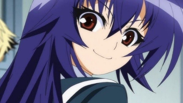 Linda personagem de anime inspirada em garotas com um olhar fofo e