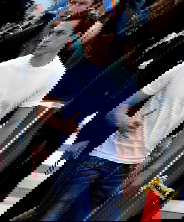 Homem aranha longe de casa uniforme