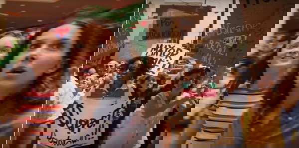 stranger things trailer