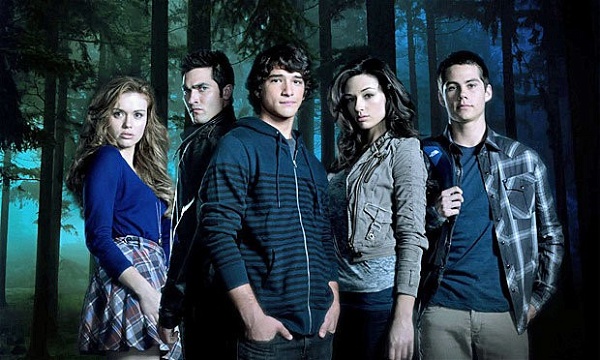 Apesar dos conflitos em Teen Wolf, o elenco parece se dar super